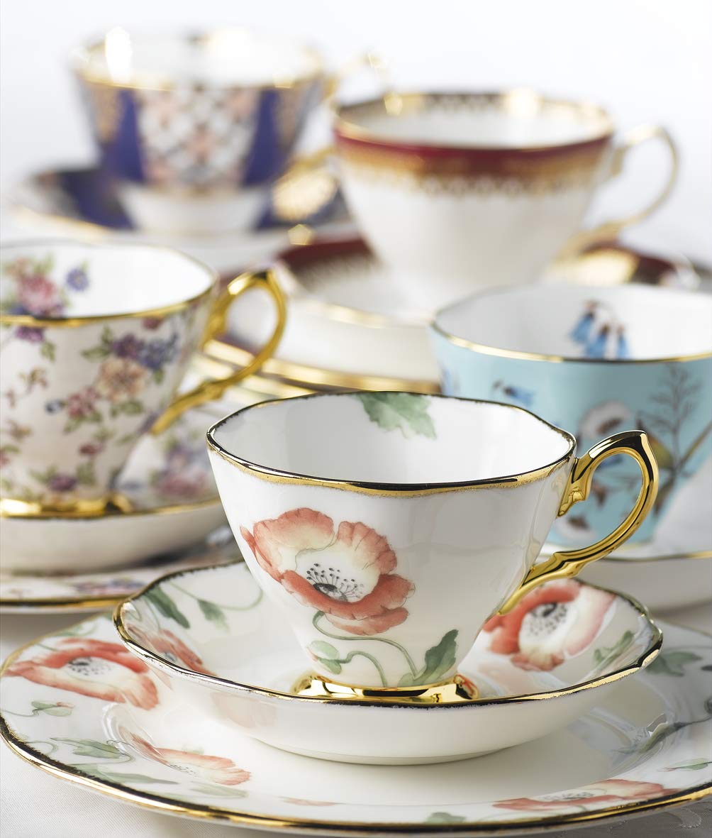Royal Albert 100 Years 1950-1990 5-Piece Teacup & Saucer Set - Image 5